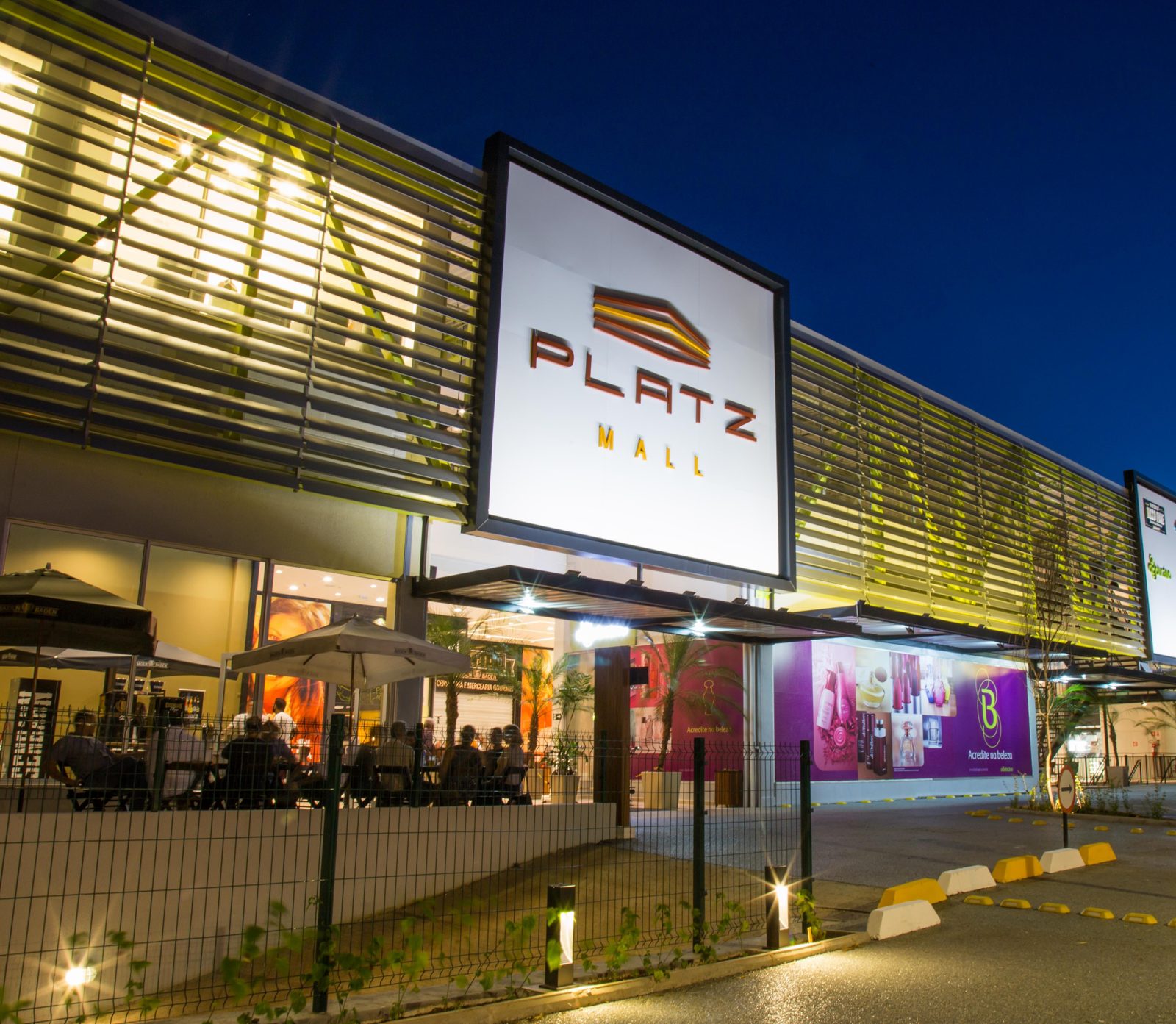Platz Mall